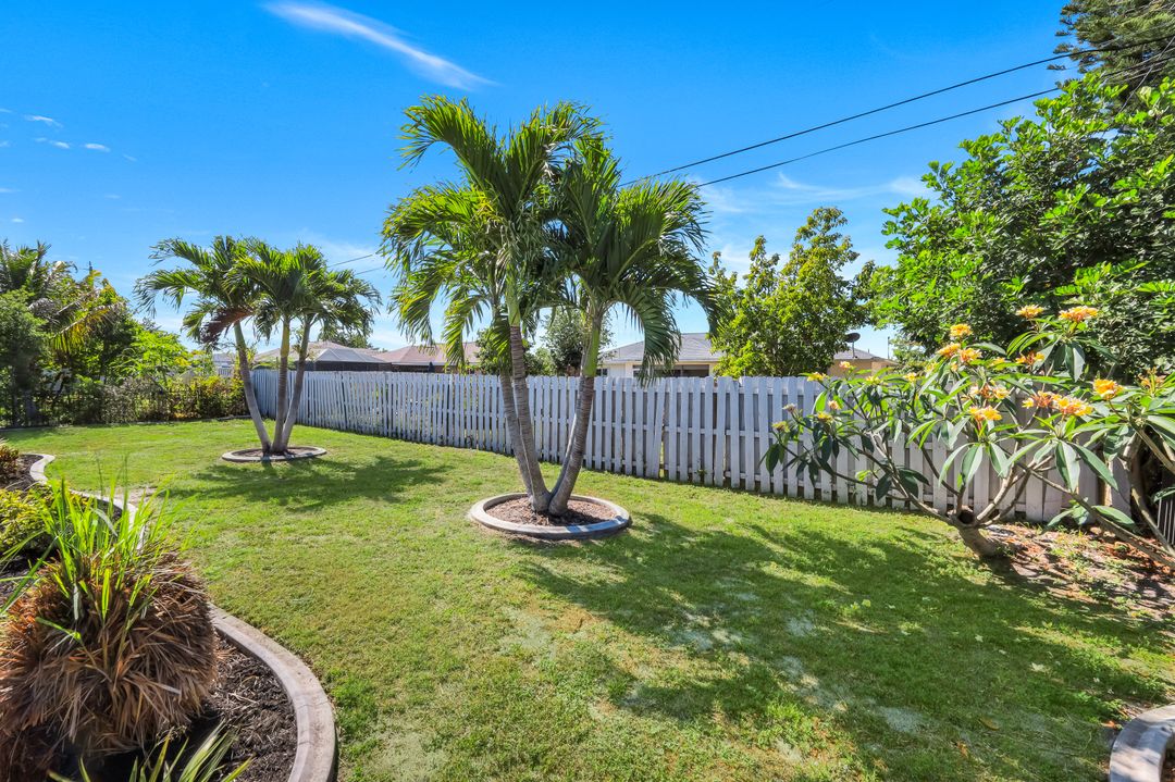 322 SE 17th St, Cape Coral, FL 33990