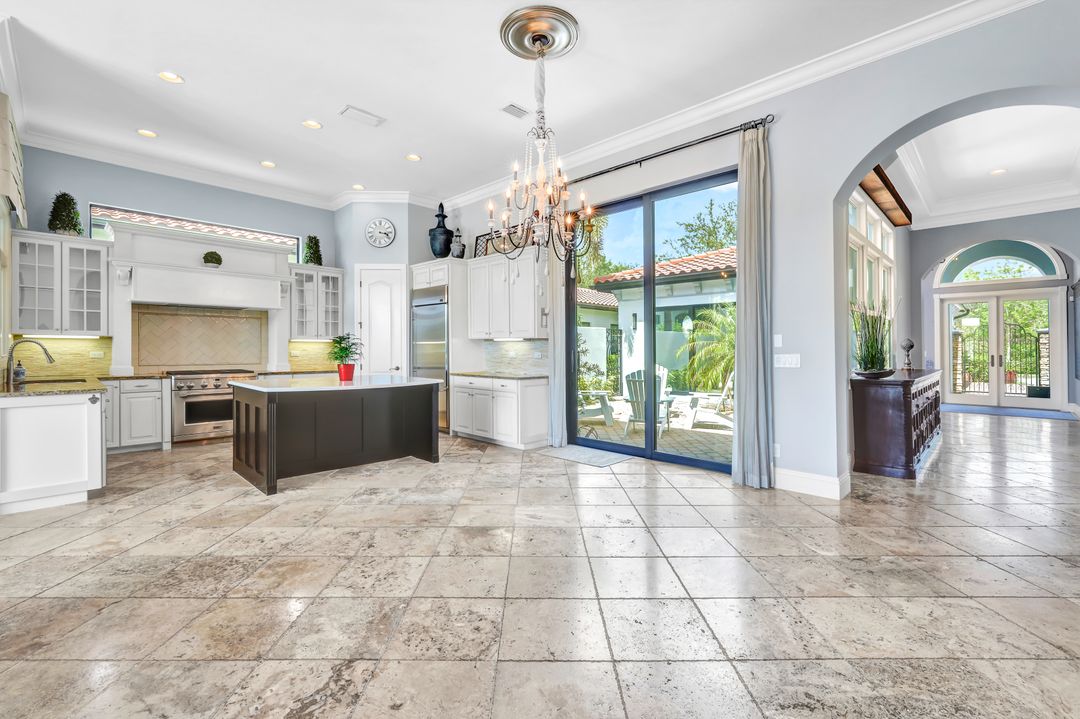 16811 Cabreo Dr, Naples, FL 34110