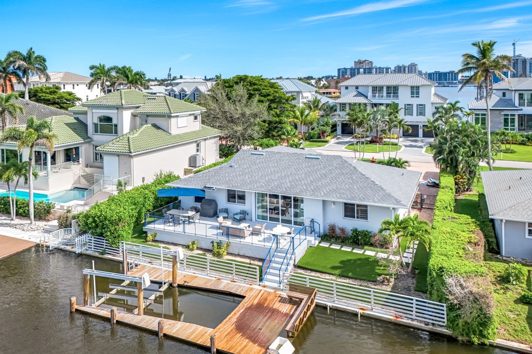 151 Bayview Ave, Naples, FL 34108