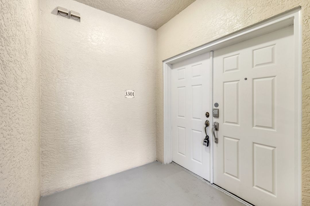 401 Bayfront Pl #3301, Naples, FL 34102