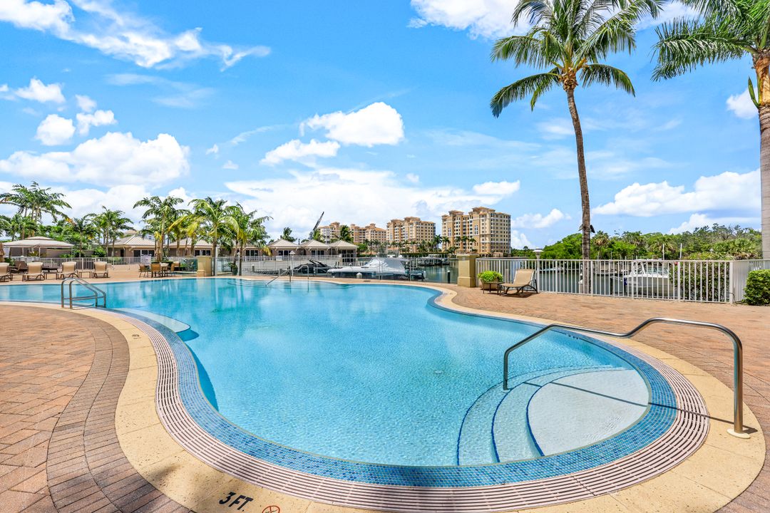 13665 Vanderbilt Dr  #501, Naples, FL 34110