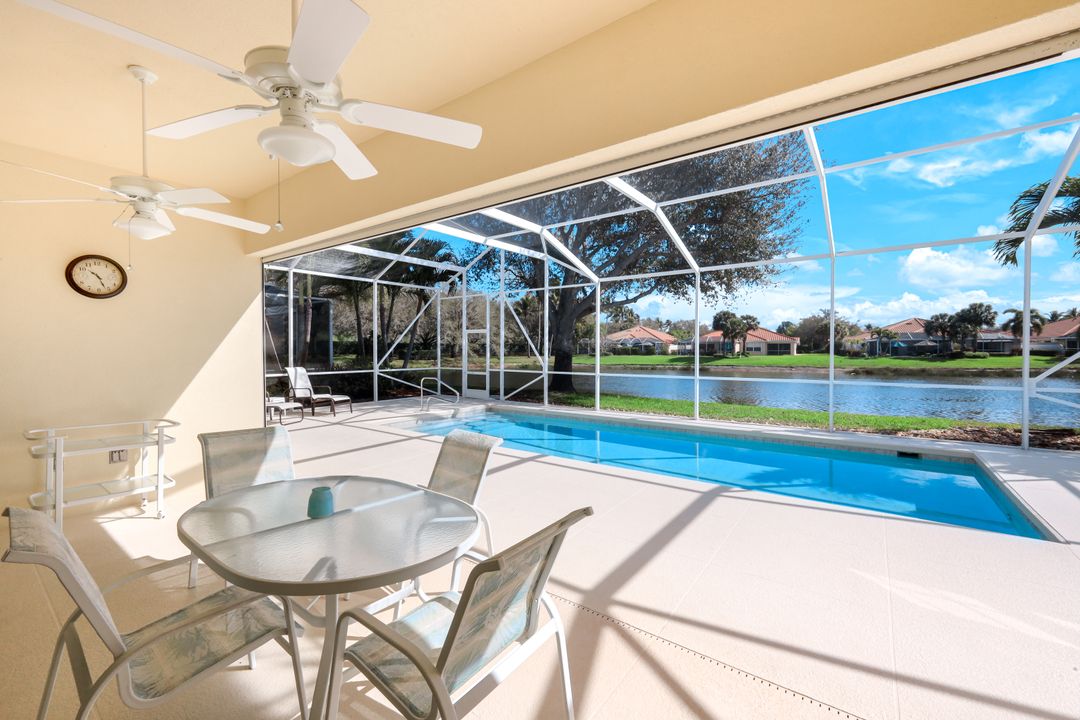 4322 Queen Elizabeth Way, Naples, FL 34119