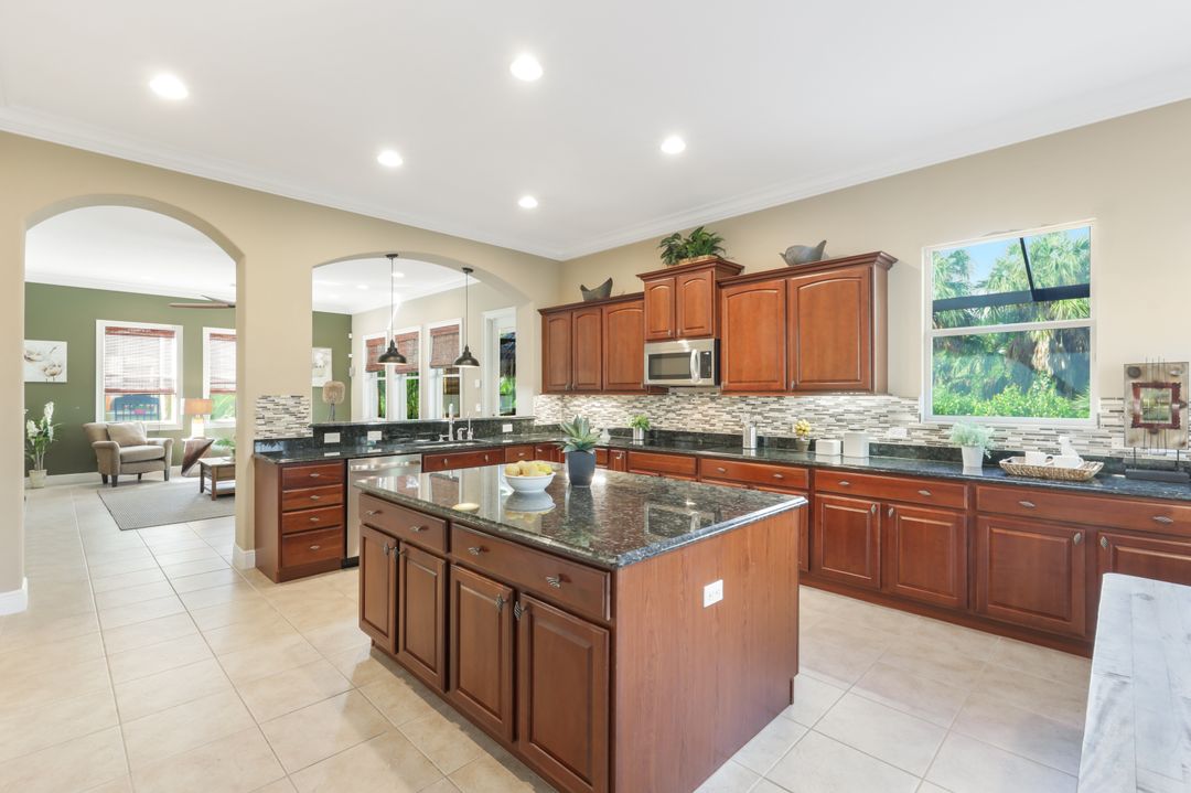 17190 Wrigley Cir, Fort Myers, FL 33908