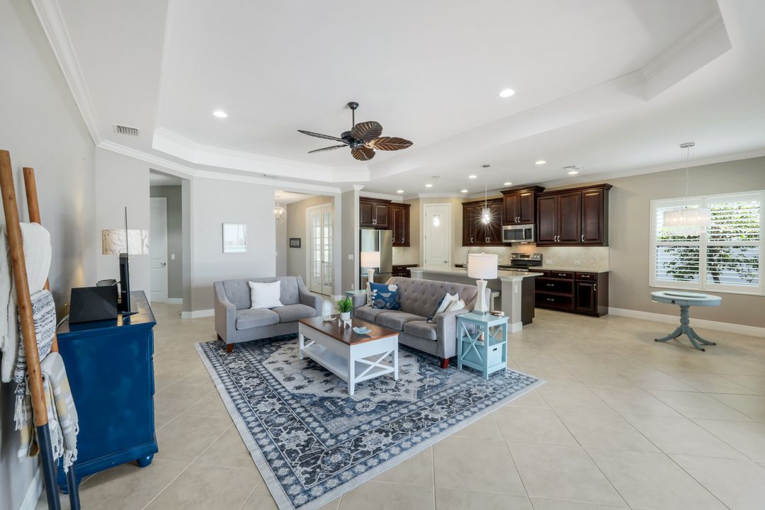 3620 Canopy Cir, Naples, FL 34120