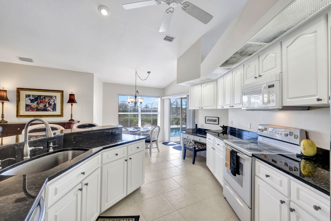 610 Archer Pkwy W, Cape Coral, FL 33904