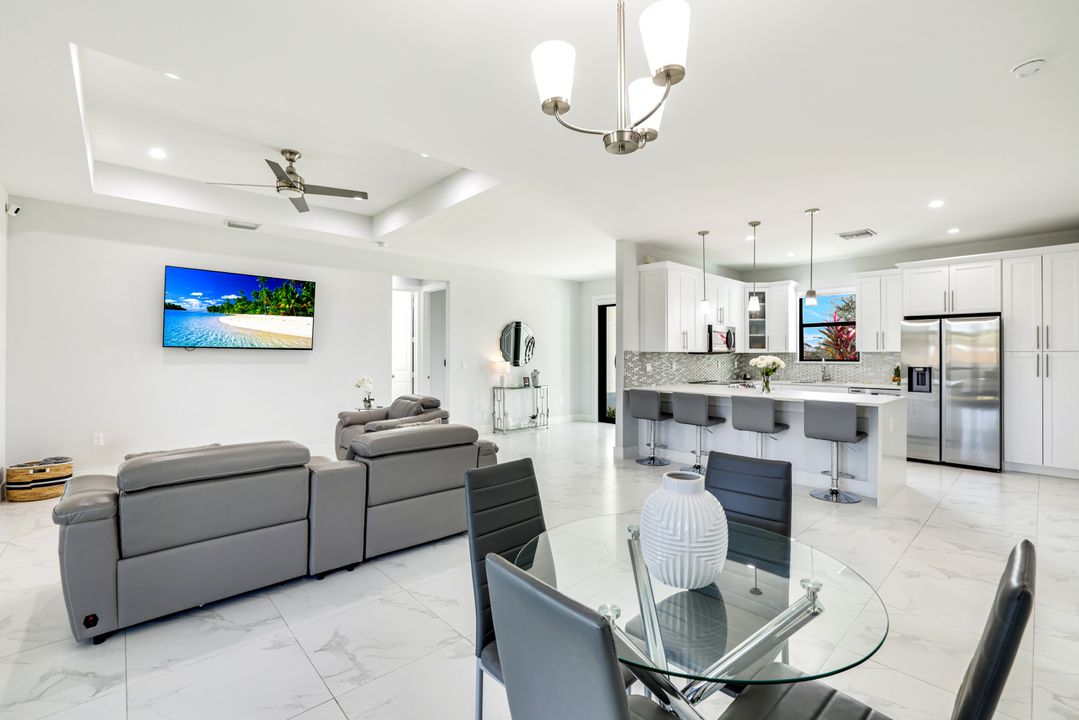 4217 24th Ave NE, Naples, FL 34119