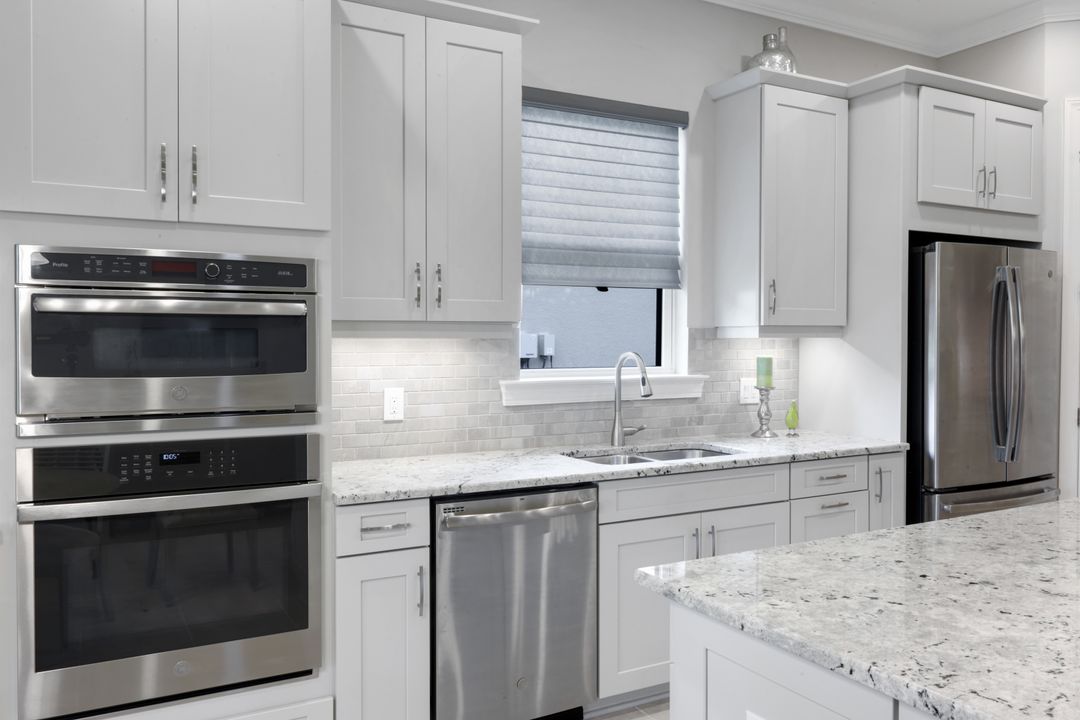 19711 Estero Pointe Ln, Fort Myers, FL 33908