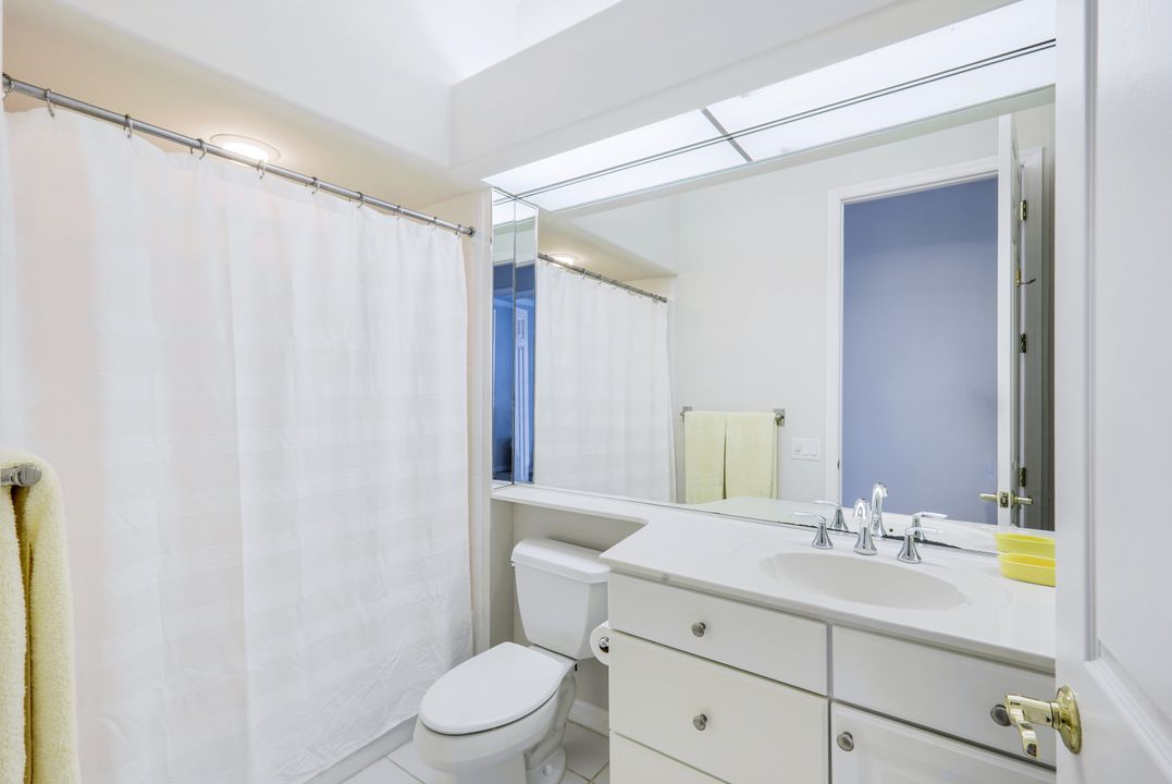 9205 Garden Pointe Ct, Fort Myers, FL 33908