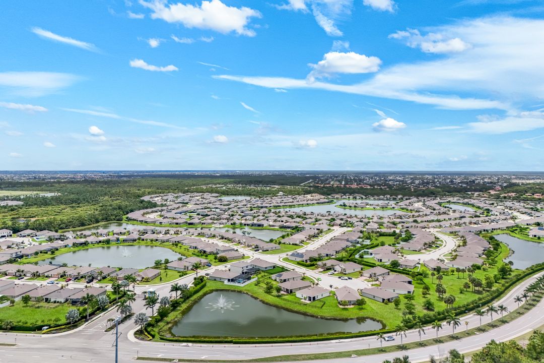 2816 Zaragoza Ct, Cape Coral, FL 33909