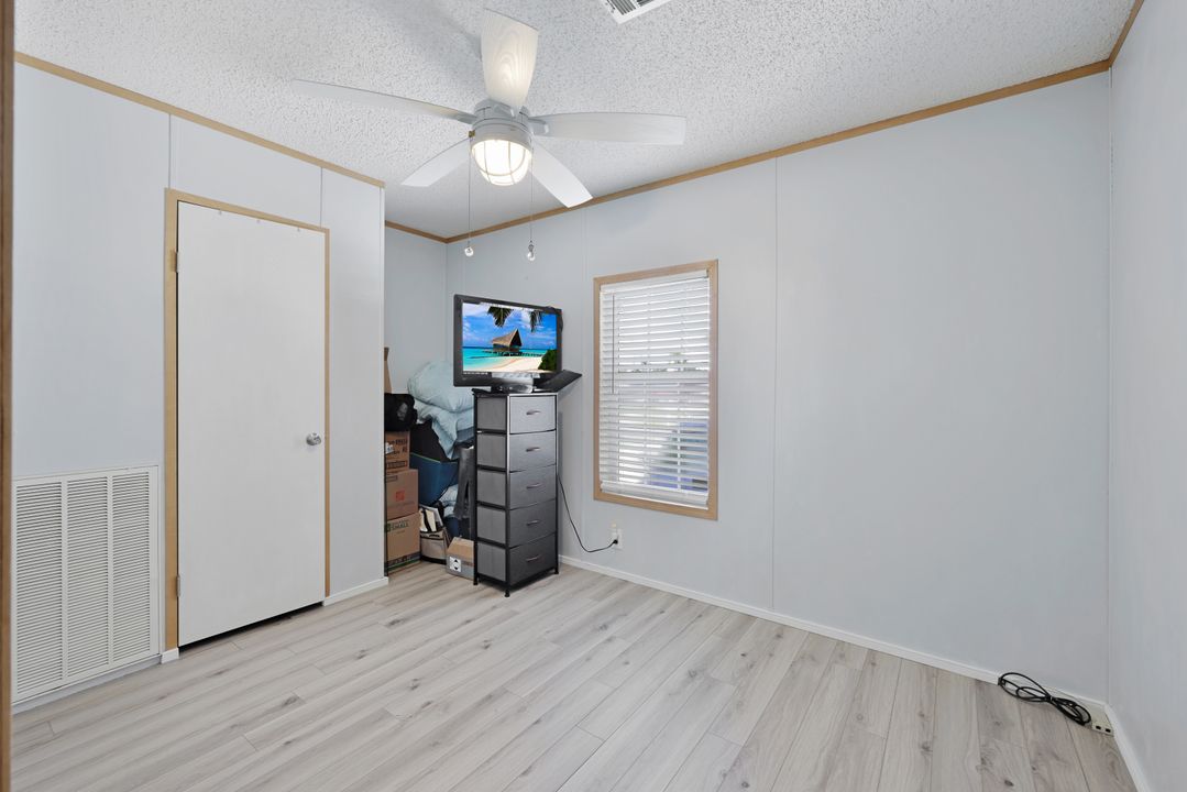 12151 Cypress Dr, Fort Myers, FL 33908