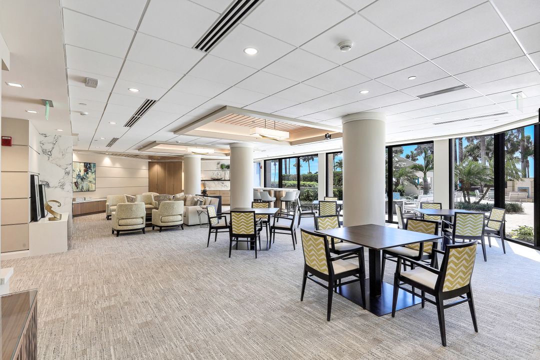 4551 Gulf Shore Blvd N #1003, Naples, FL 34103