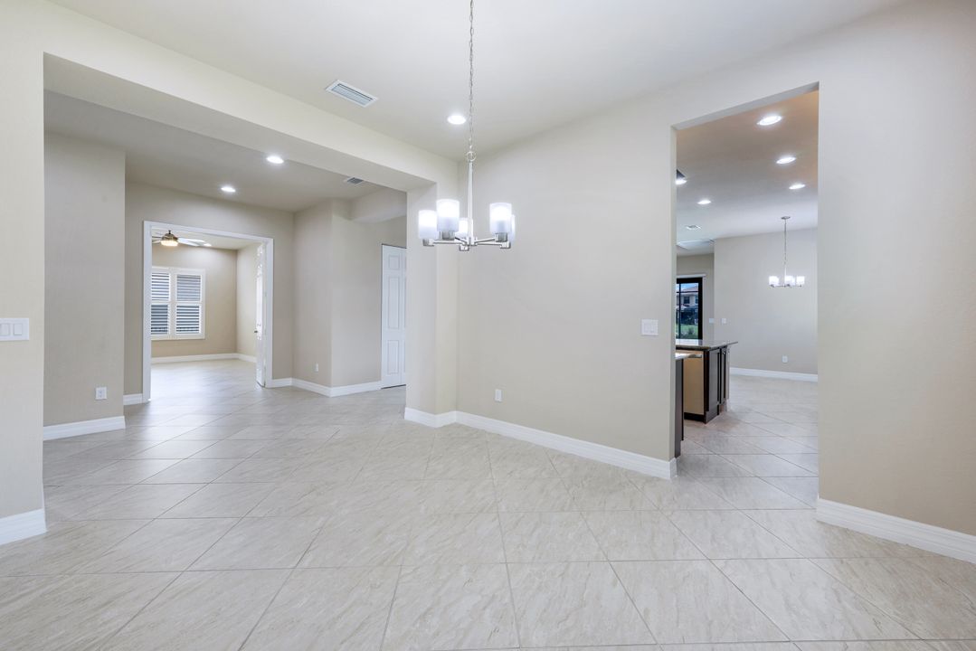 11532 Stonecreek Cir, Fort Myers, FL 33913