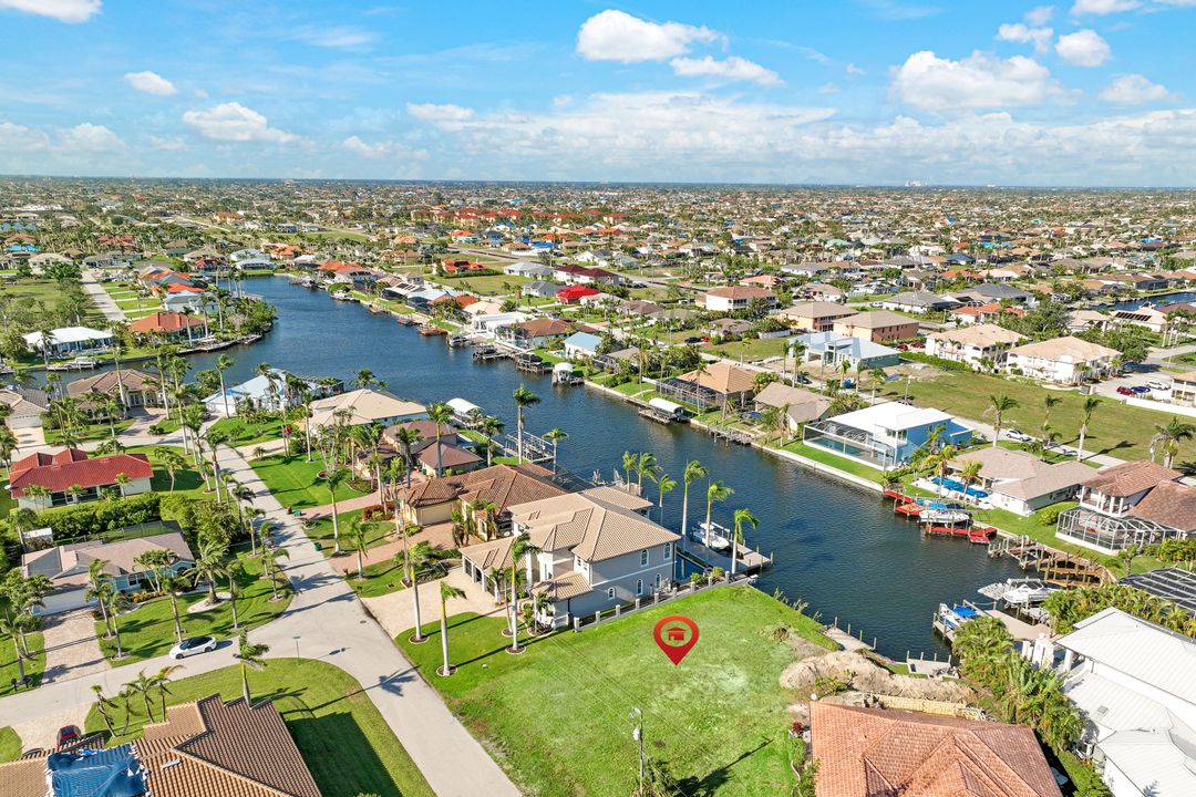 5423 SW 17th Ave, Cape Coral, FL 33914