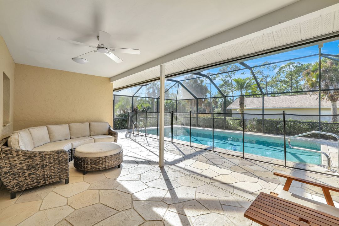 495 9th St SW, Naples, FL 34117