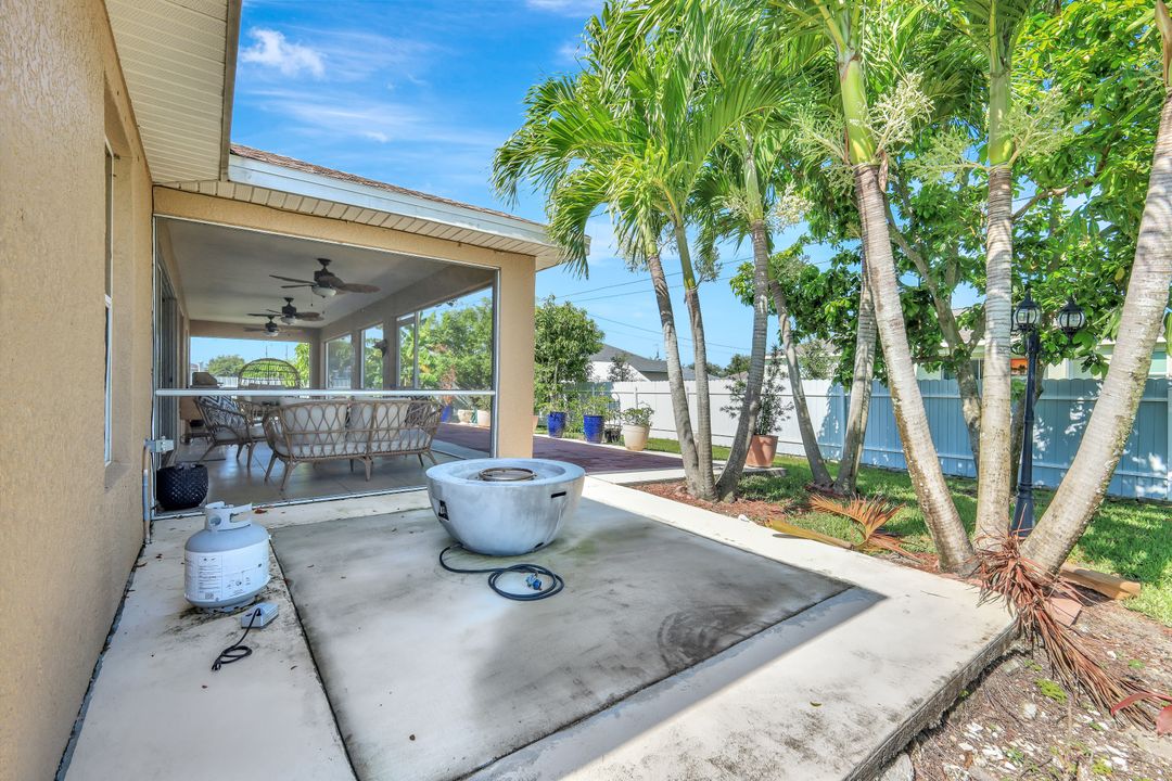 1206 NE 5th Ave, Cape Coral, FL 33909