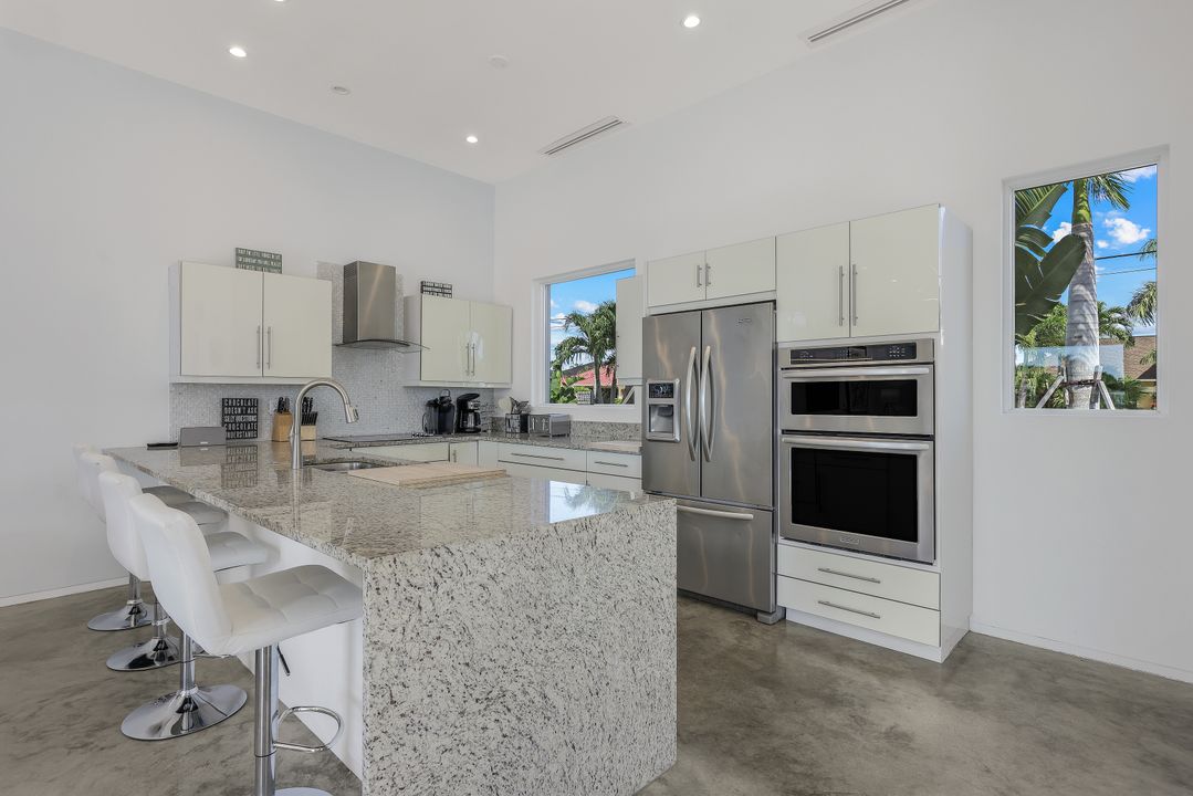 5326 SW 16th Pl, Cape Coral, FL 33914