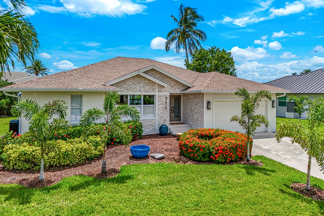 711 Tigertail Ct, Marco Island, FL 34145