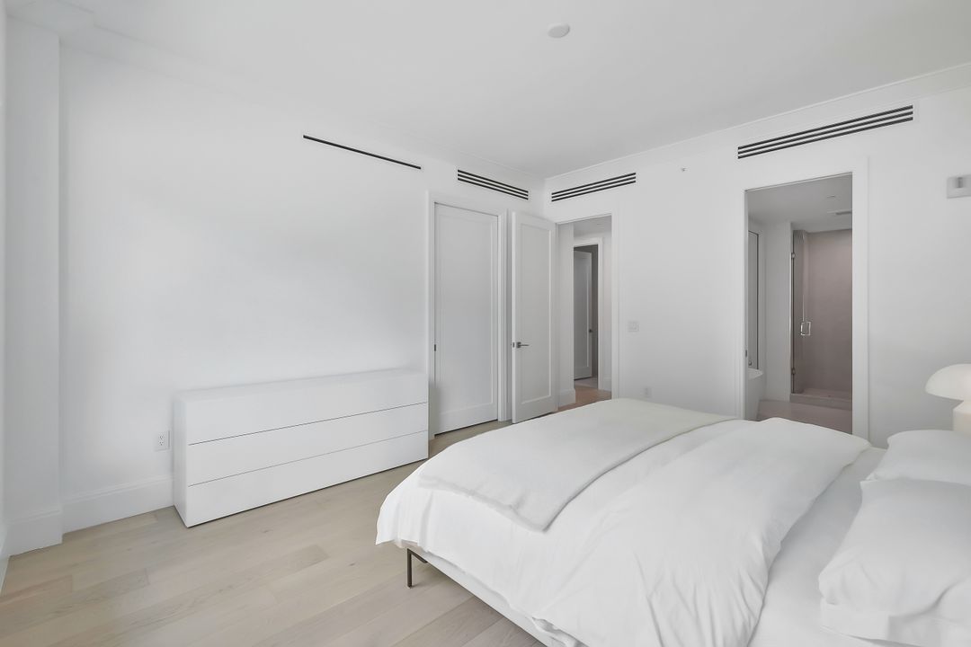 1130 3rd Ave S #105, Naples, FL 34102