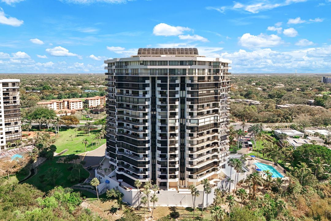 6001 Pelican Bay Blvd #1004, Naples, FL 34108