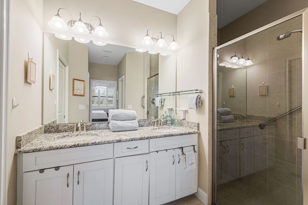 9420 Benvenuto Ct #102, Naples, FL 34119