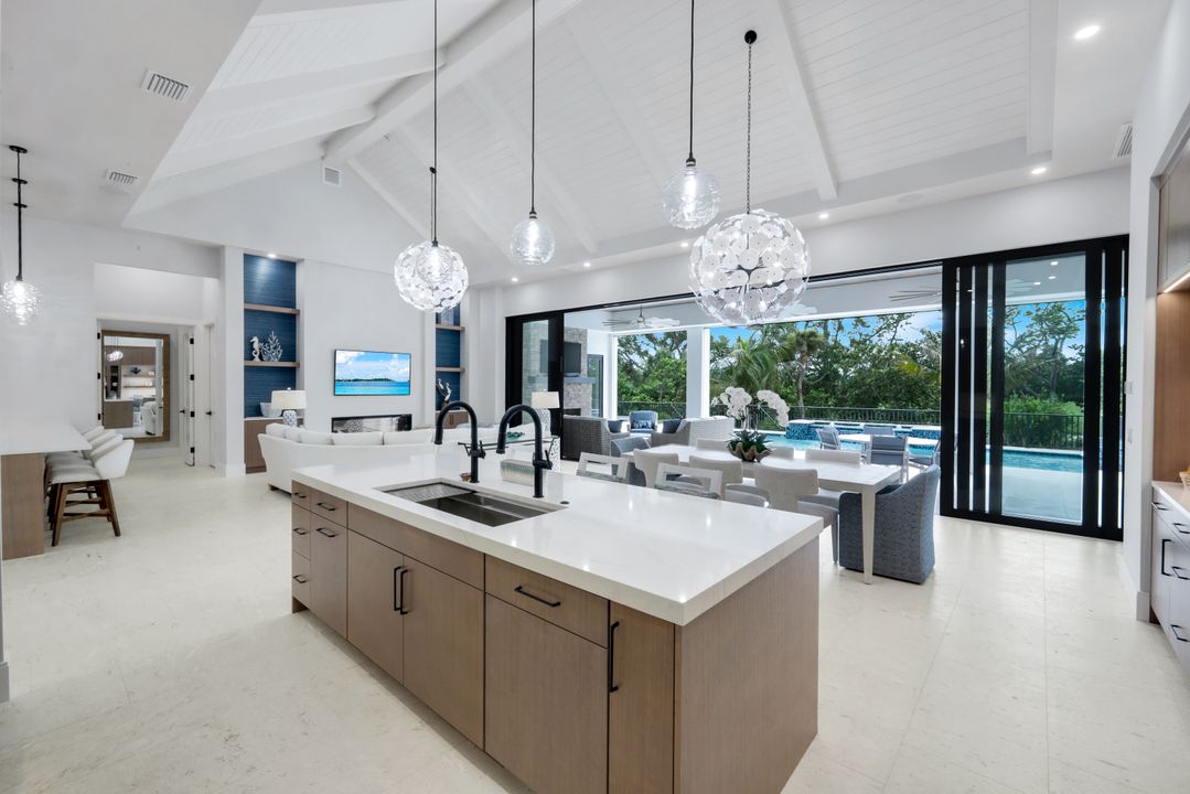 2319 Wulfert Rd, Sanibel, FL 33957