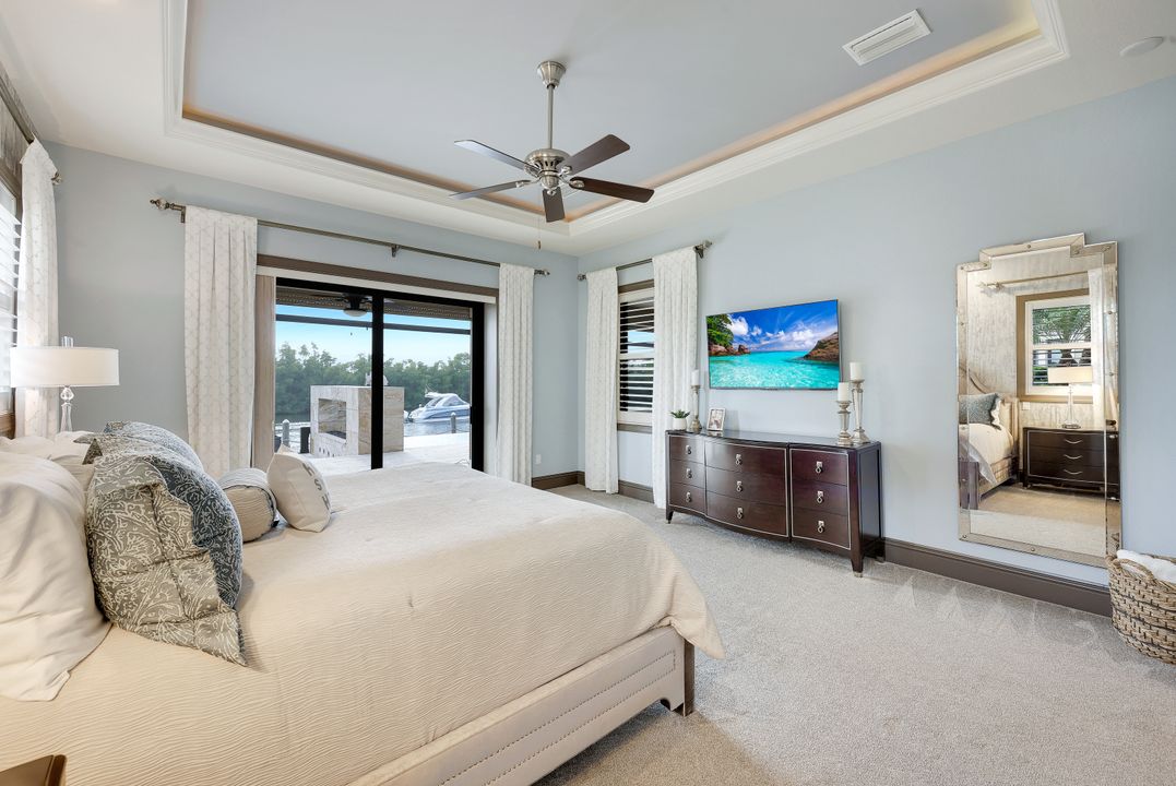 5703 Yardarm Ct, Cape Coral, FL 33914