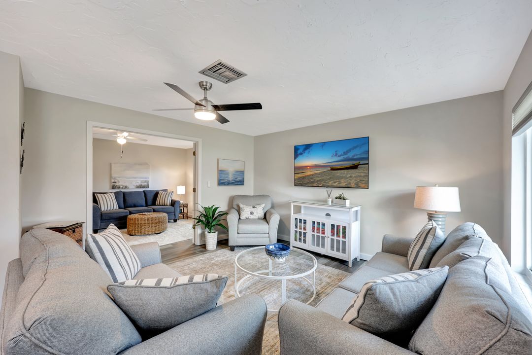 532 99th Ave N, Naples, FL 34108