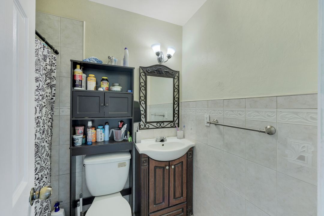 705 SW 27th Terrace, Cape Coral, FL 33914