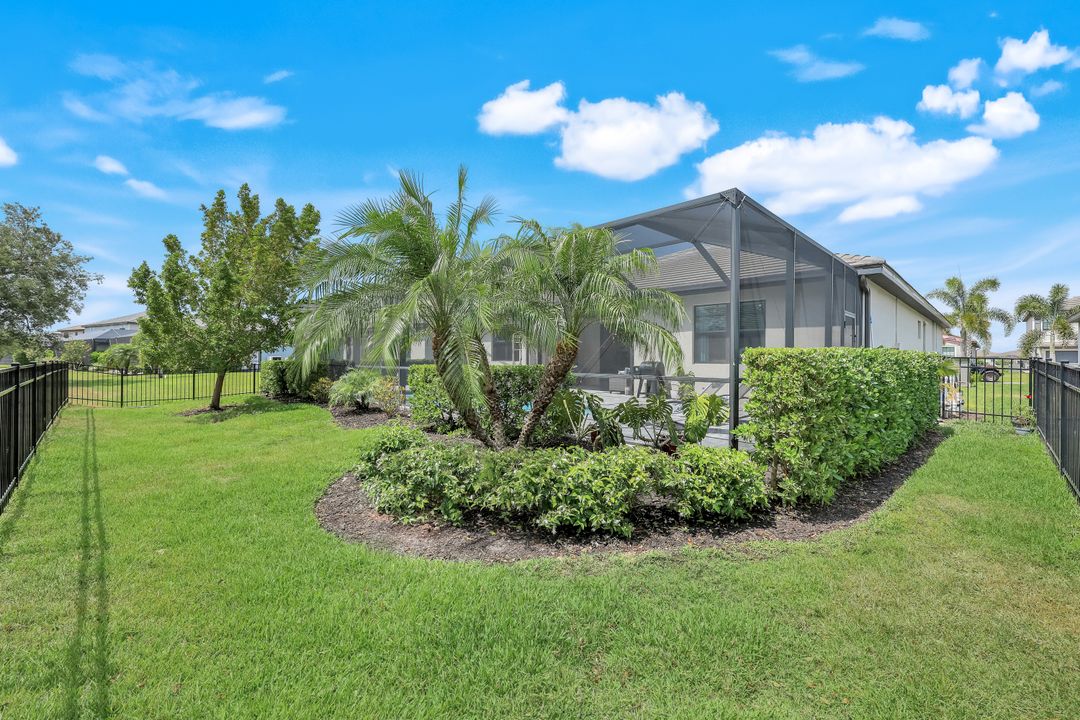 11570 Canopy Loop, Fort Myers, FL 33913