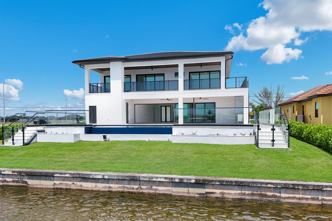 432 Burnt Store Rd S, Cape Coral, FL 33991