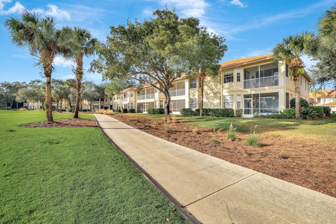 3972 Bishopwood Ct E #203, Naples, FL 34114