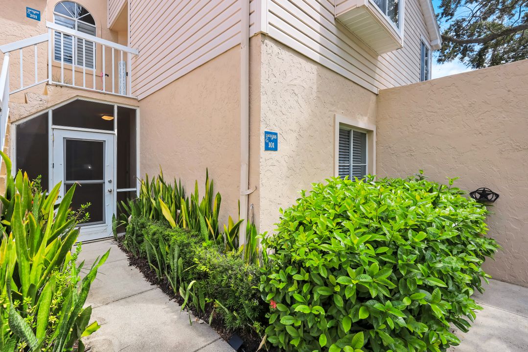 2731 Citrus Lake Dr #G101, Naples, FL 34109
