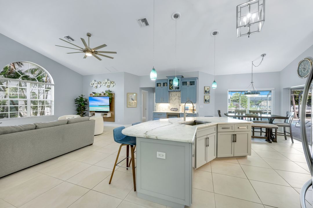 4404 SW 5th Ave, Cape Coral, FL 33914