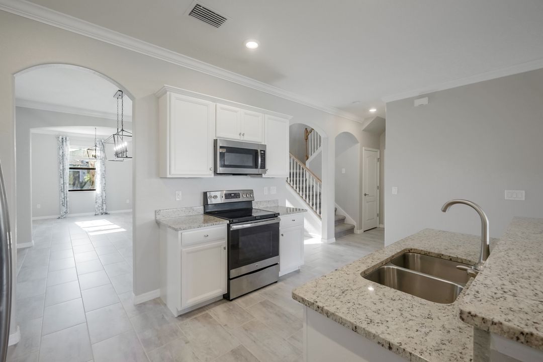 14453 Vindel Cir, Fort Myers, FL 33905