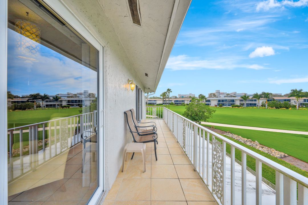 141 Lollypop Ln #4, Naples, FL 34112