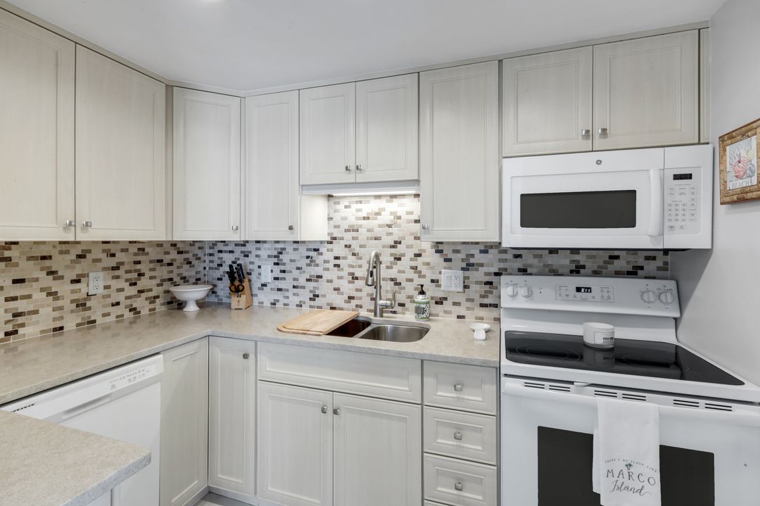 58 N Collier Blvd #706, Marco Island, FL 34145