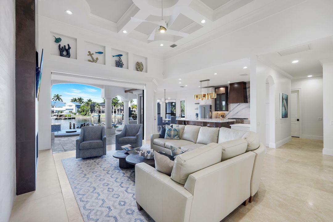 5743 SW 9th Ct, Cape Coral, FL 33914