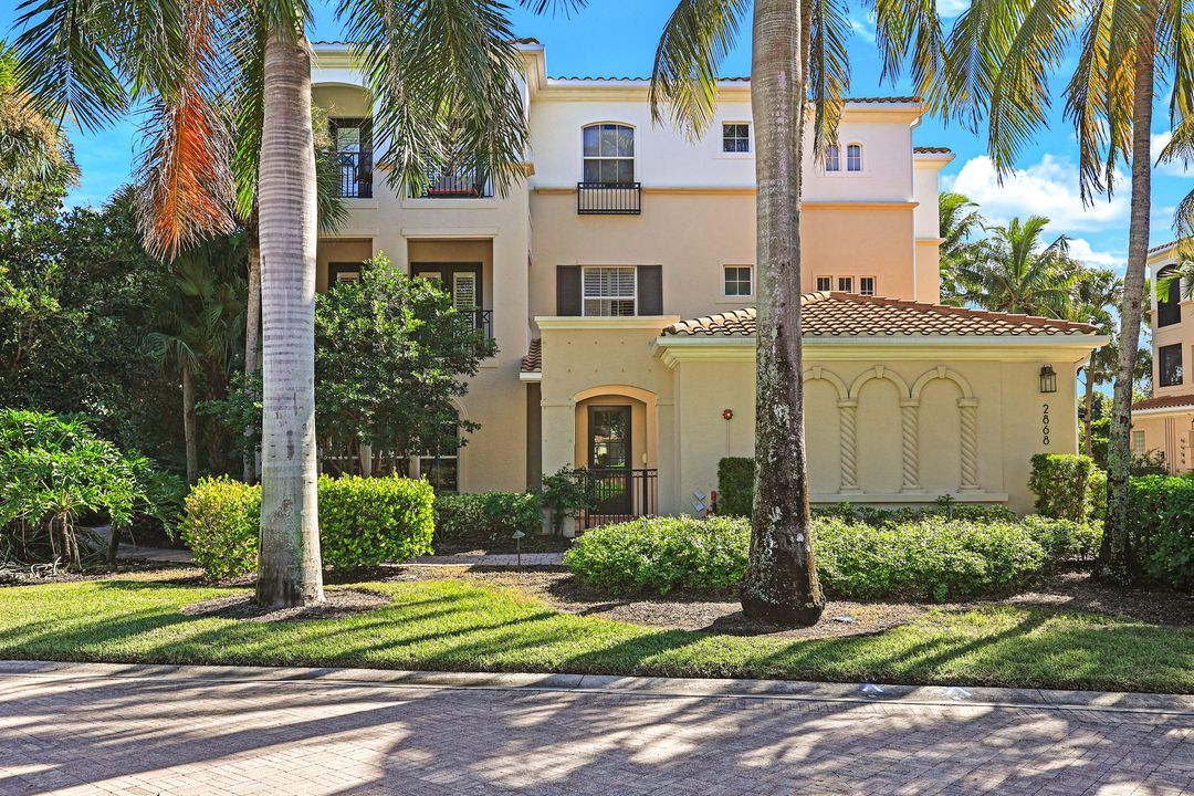 2868 Tiburon Blvd E #101, Naples, FL 34109