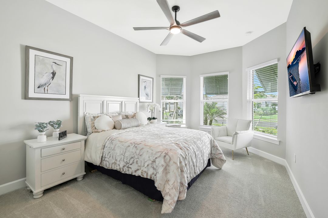 15710 Triesta Ln, Naples, FL 34114