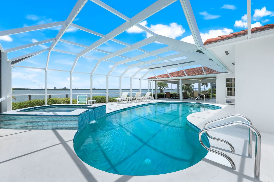 1268 Laurel Ct, Marco Island, FL 34145