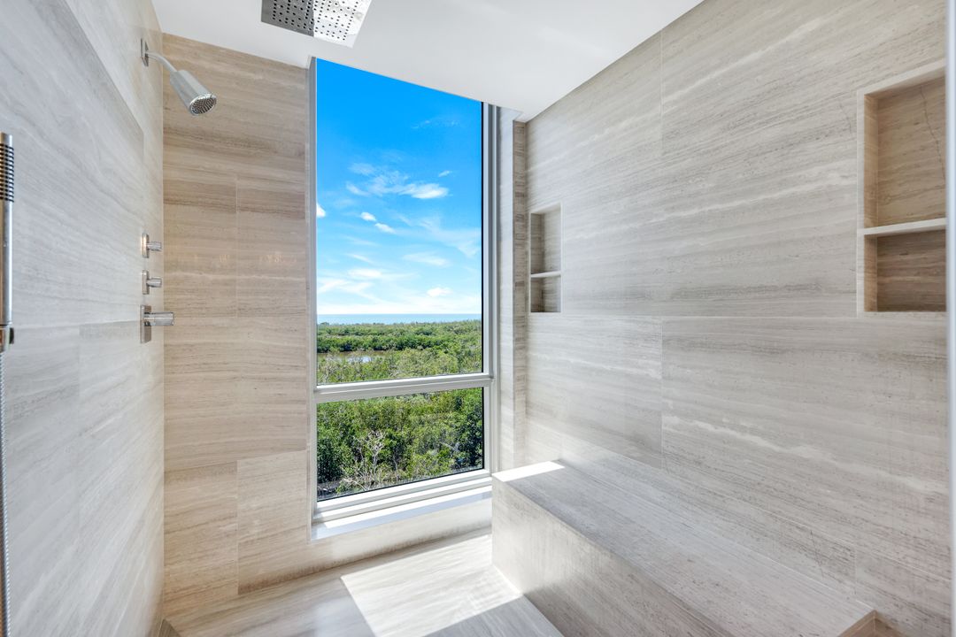 6897 Grenadier Blvd #601, Naples, FL 34108