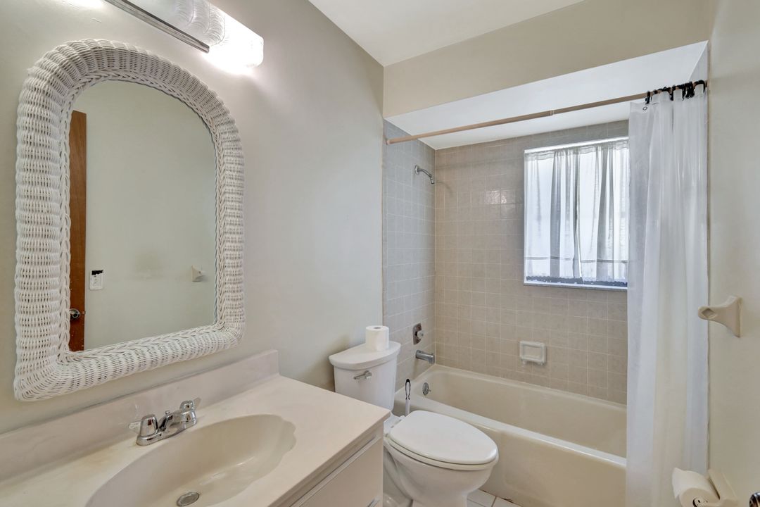 4508 Santa Barbara Blvd #103, Cape Coral, FL 33914