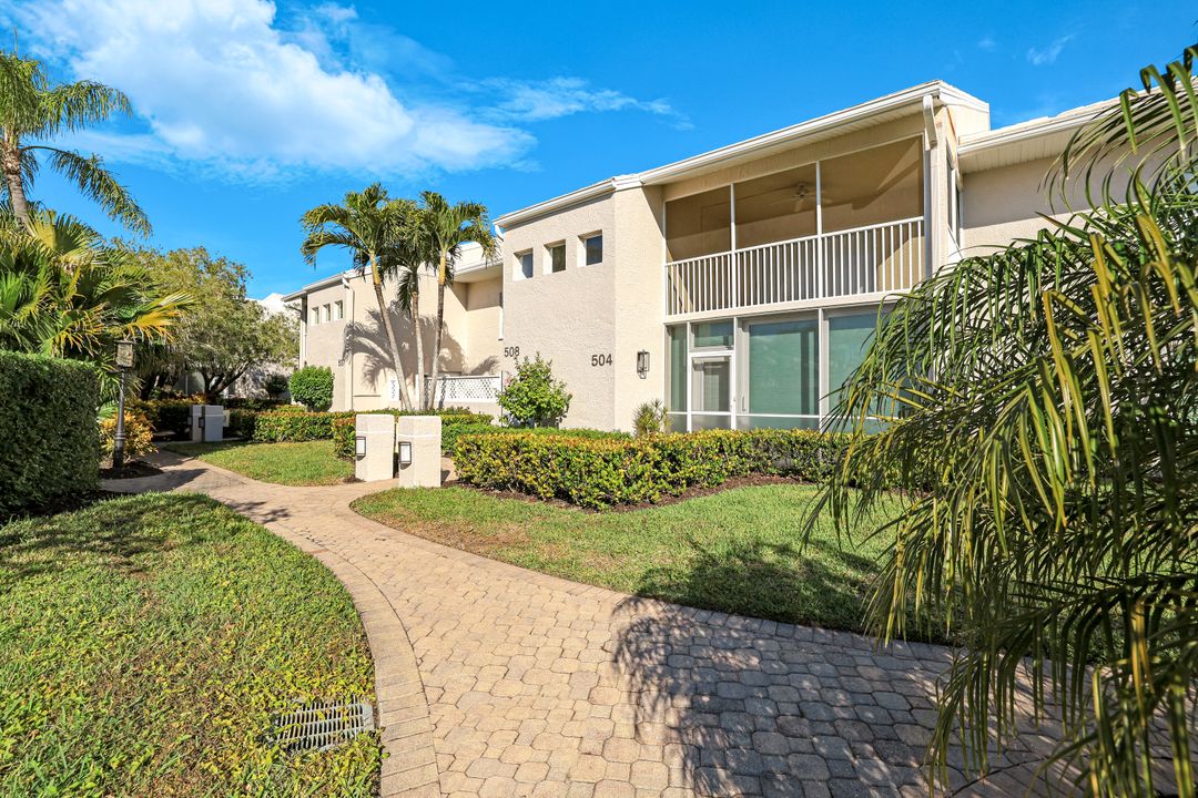 5801 Glencove Dr #503, Naples, FL 34108