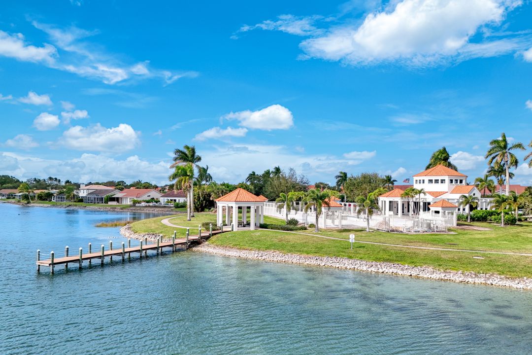 7818 Emerald Cir #103, Naples, FL 34109