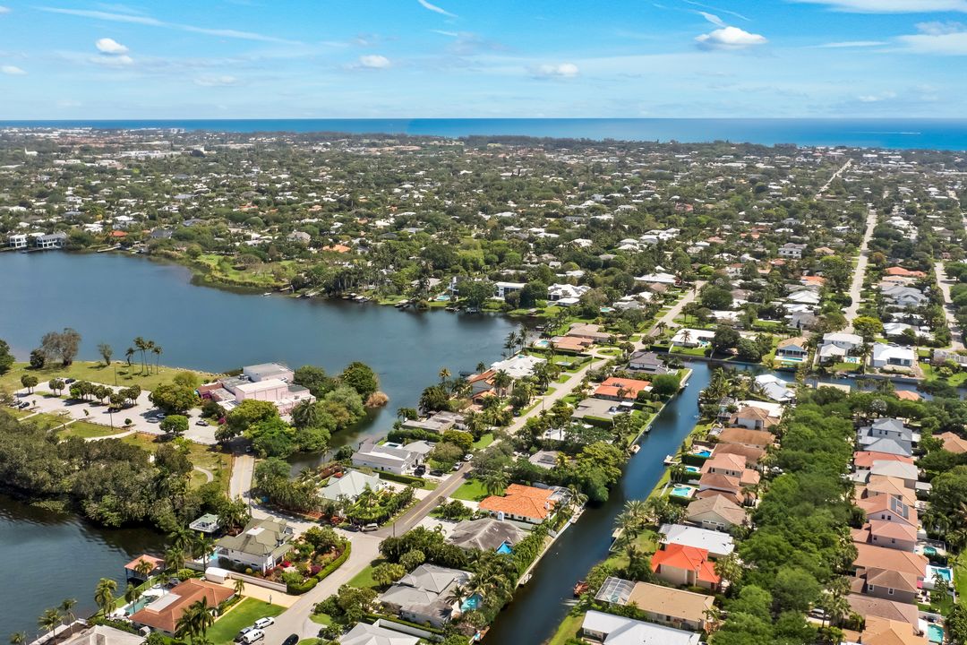 1002 Lake Shore Dr, Delray Beach, FL 33444