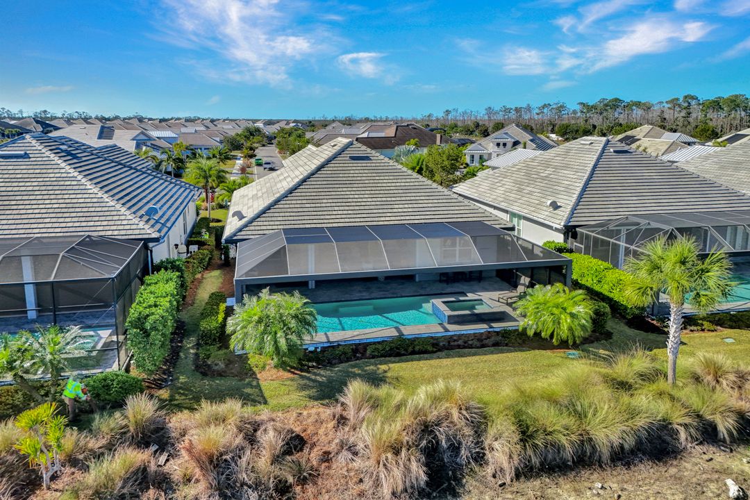 6161 Megans Bay Dr, Naples, FL 34112