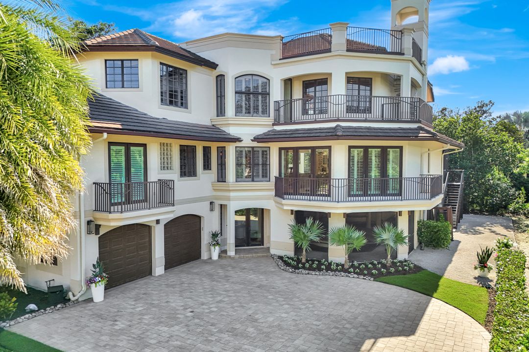 195 S Beach Dr, Marco Island, FL 34145