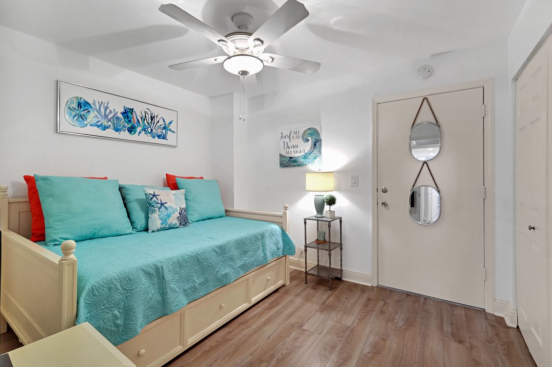 5 Bluebill Ave #505-605, Naples, FL 34108