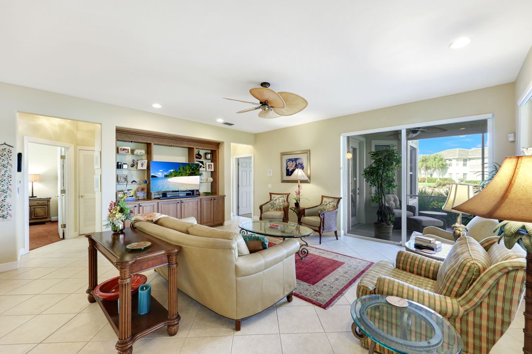 4805 Shinnecock Hills Ct #102, Naples, FL 34112