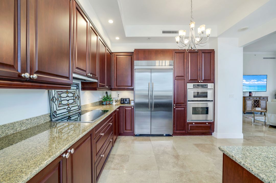 1050 Borghese Ln #106, Naples, FL 34114